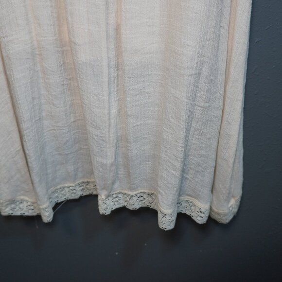 Flying Tomato Womens Embroidered Rayon Poly Floral Flowy Dress Size Medium - Picture 4 of 9